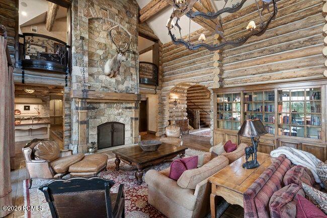 1943 N Wolf Creek Ranch Road