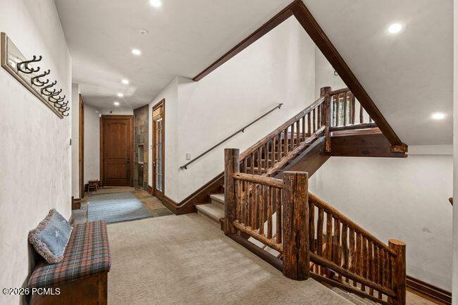 1943 N Wolf Creek Ranch Road