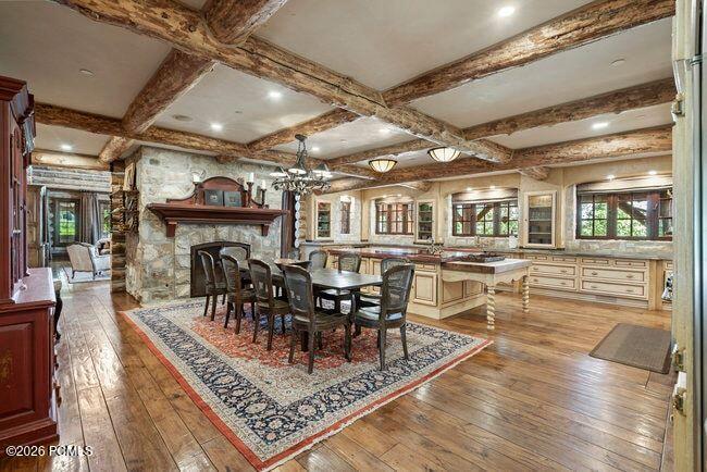 1943 N Wolf Creek Ranch Road