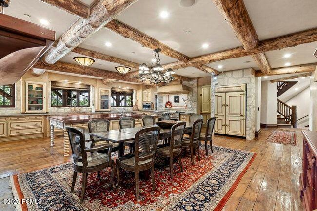 1943 N Wolf Creek Ranch Road