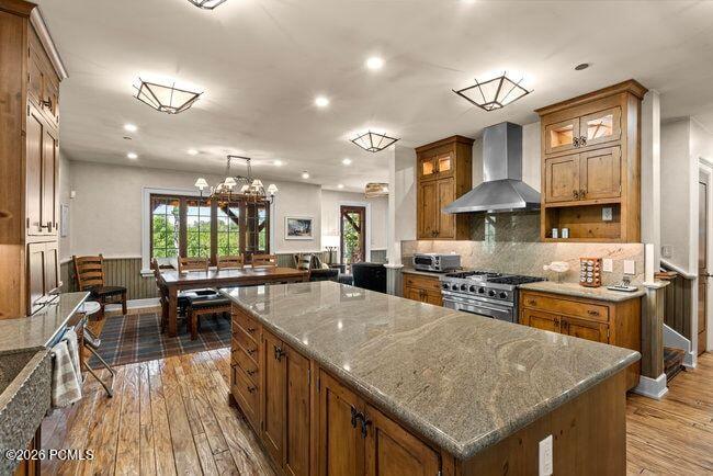 1943 N Wolf Creek Ranch Road