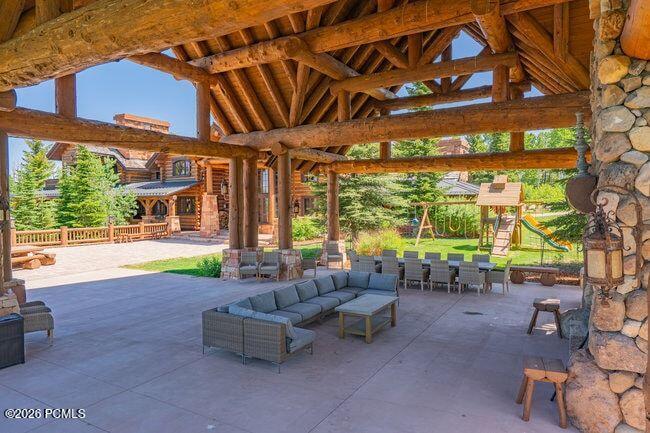 1943 N Wolf Creek Ranch Road