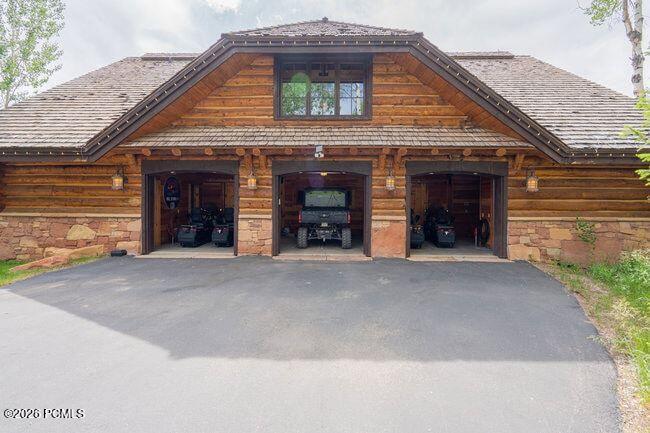 1943 N Wolf Creek Ranch Road