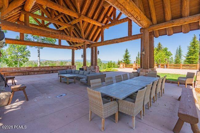 1943 N Wolf Creek Ranch Road