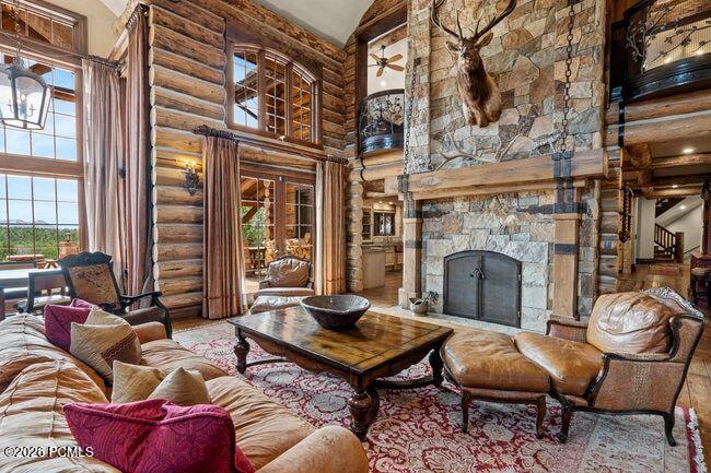 1943 N Wolf Creek Ranch Road