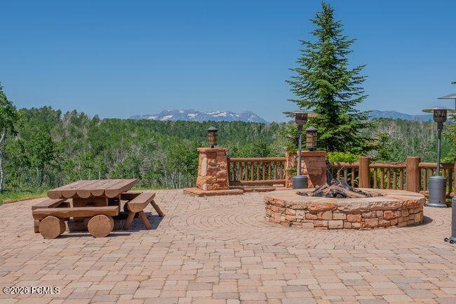 1943 N Wolf Creek Ranch Road