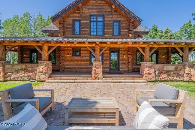 1943 N Wolf Creek Ranch Road