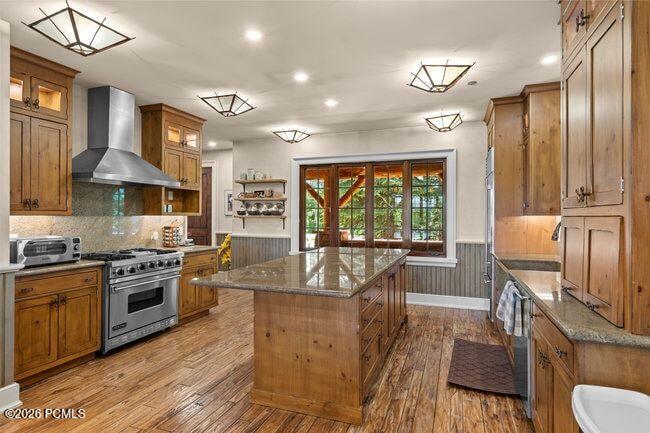 1943 N Wolf Creek Ranch Road