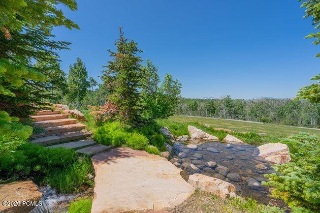 1943 N Wolf Creek Ranch Road
