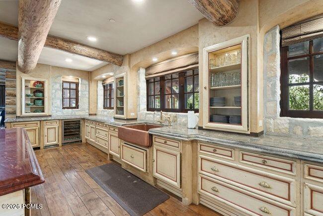 1943 N Wolf Creek Ranch Road