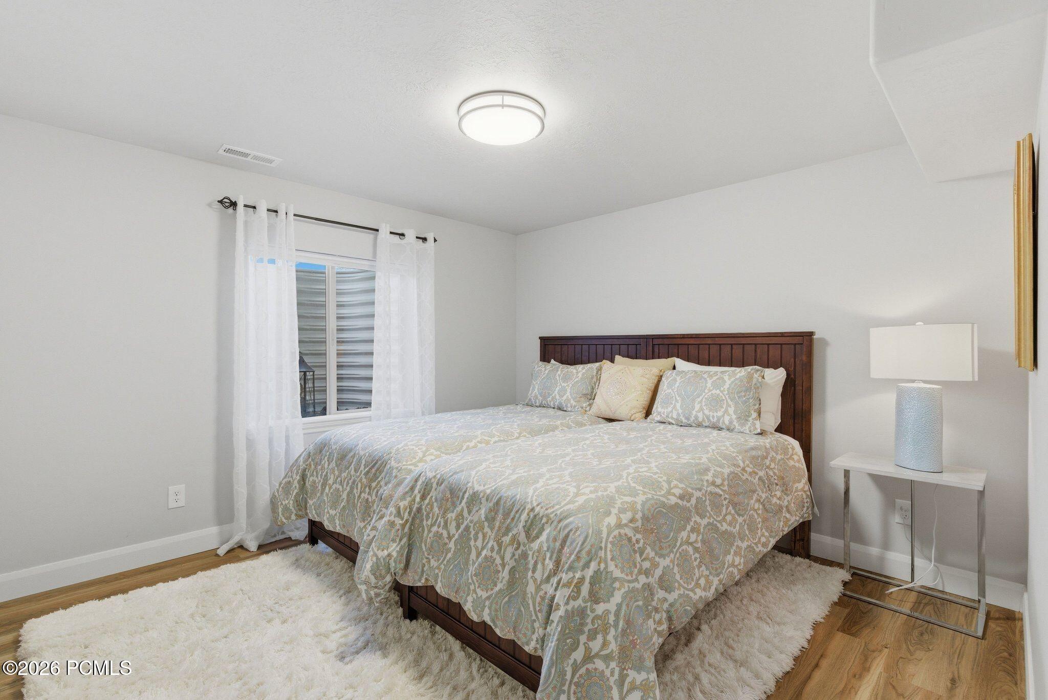 593 E 200 South
