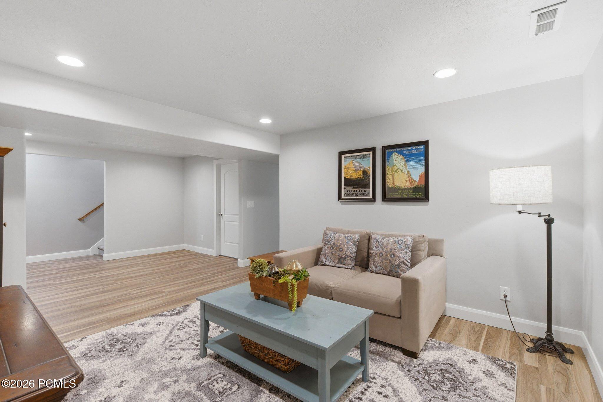 593 E 200 South