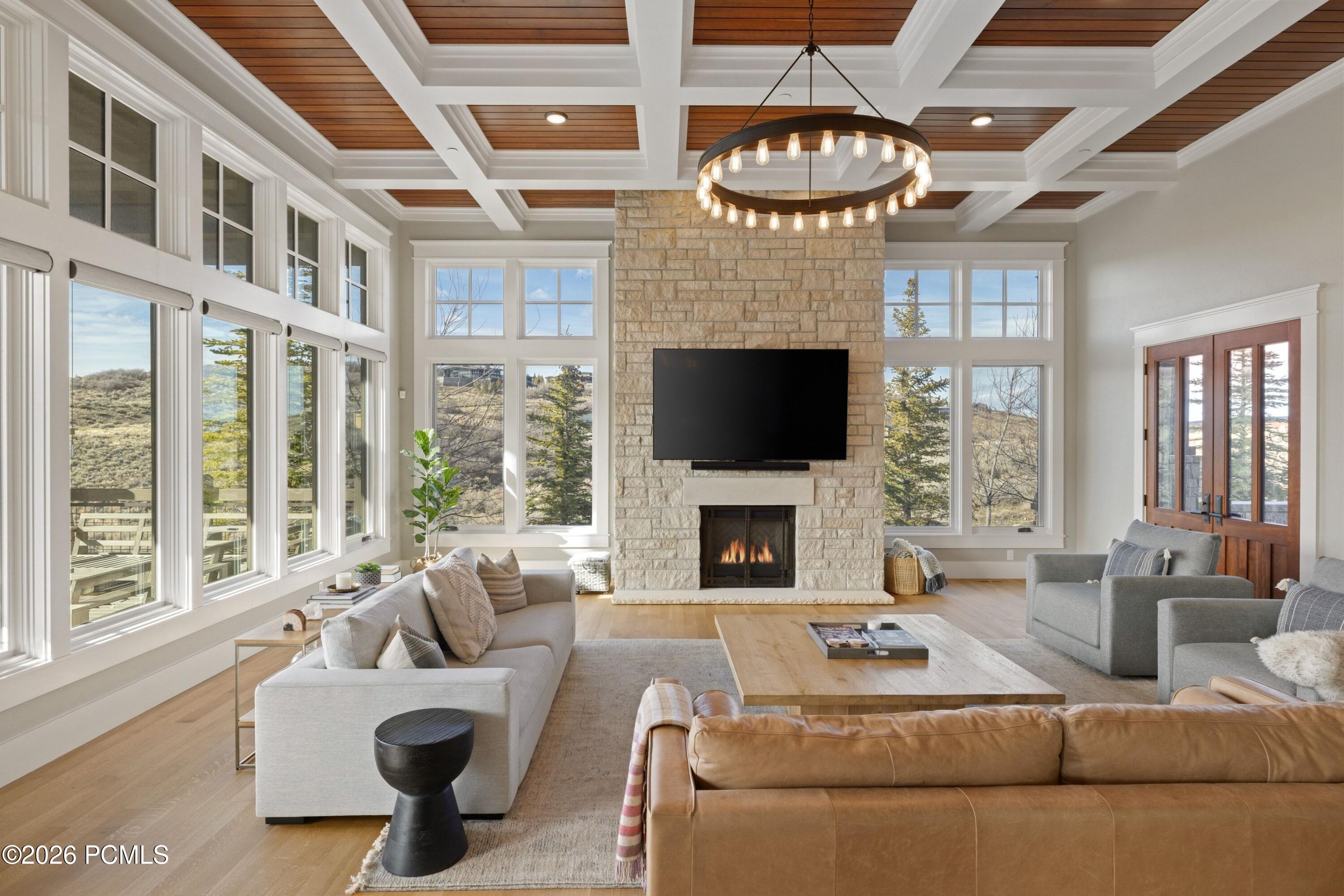 7667 N Fire Ring Glade