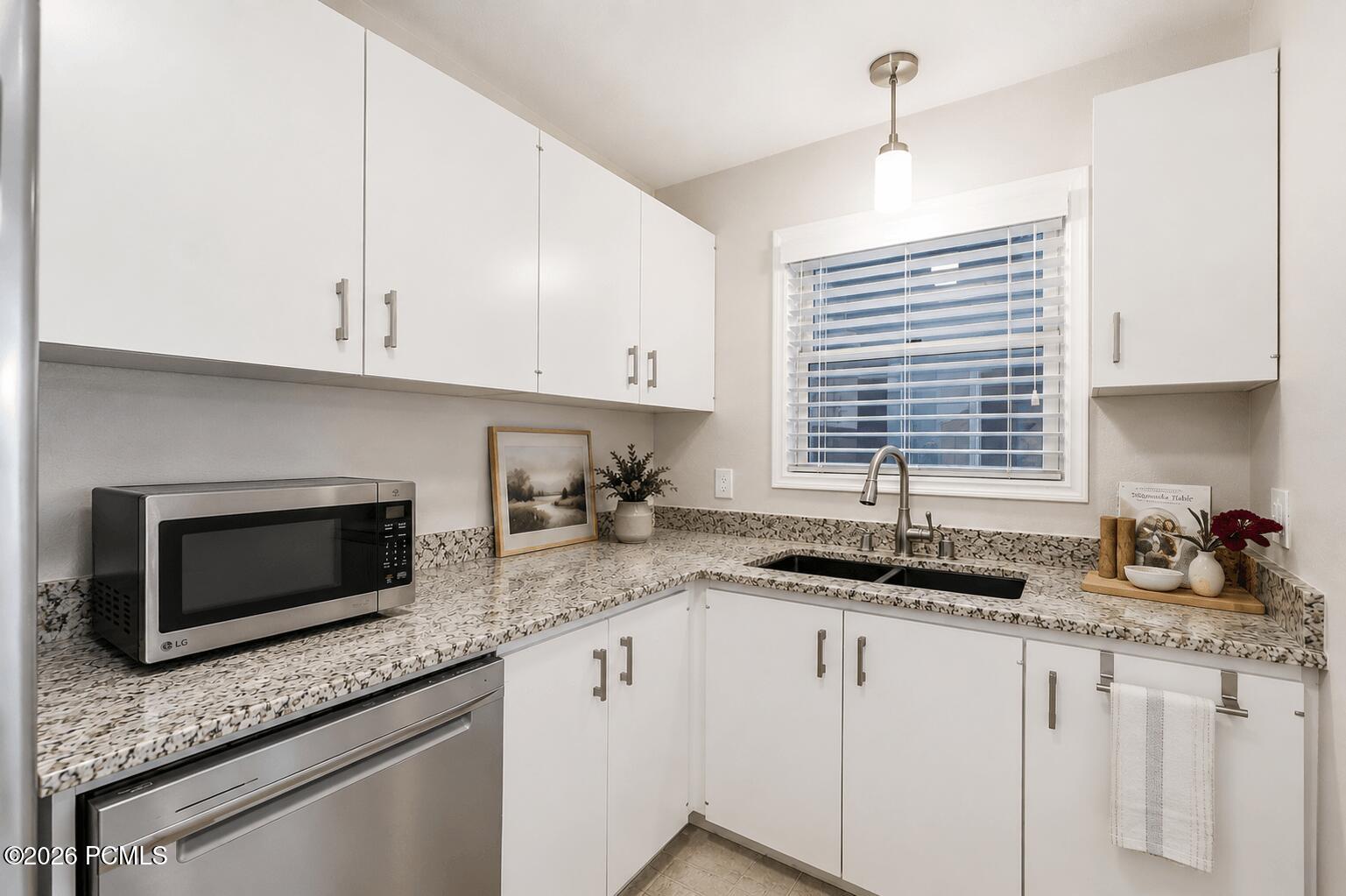 485 Windrift Lane 1