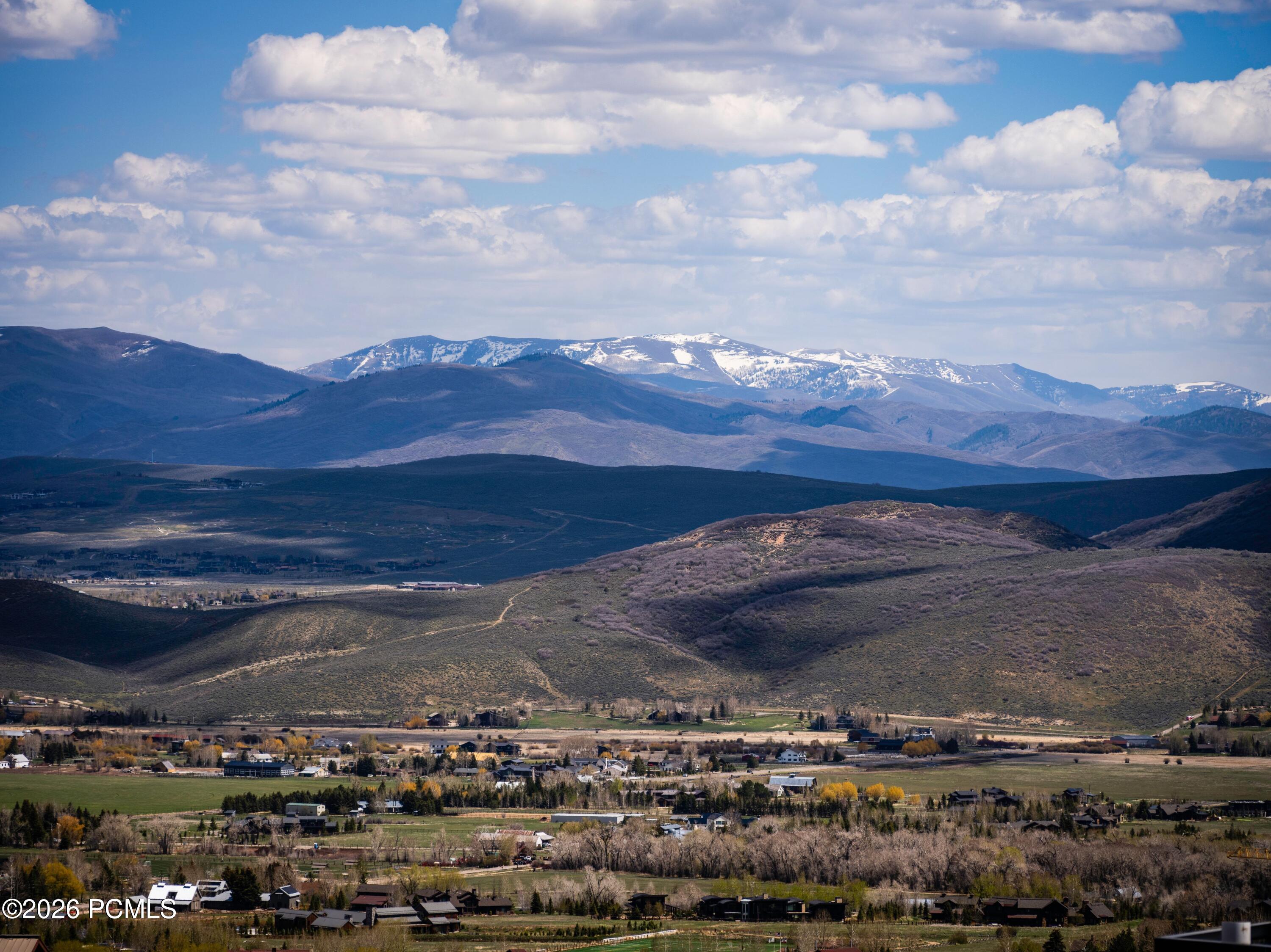 2752 W High Mountain Road 2001