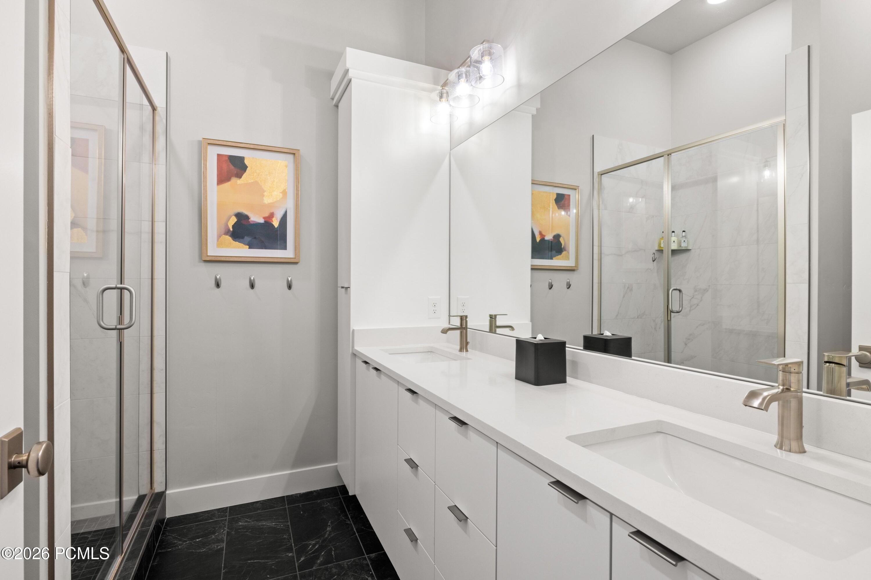 1134 W Helling Cir 302