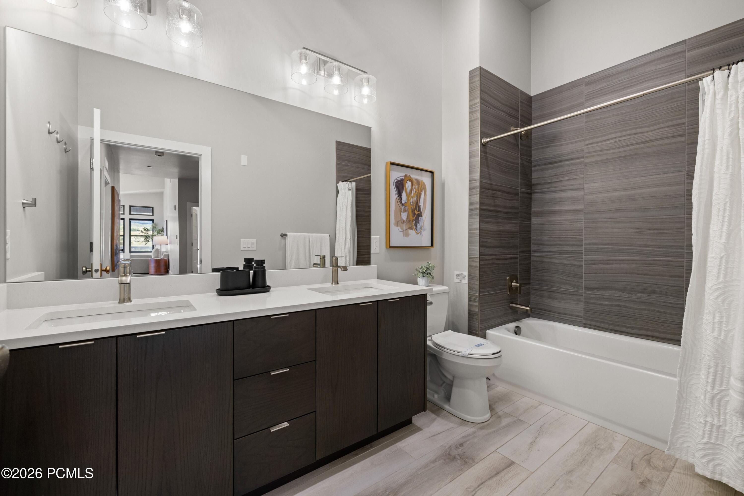 1134 W Helling Cir 302