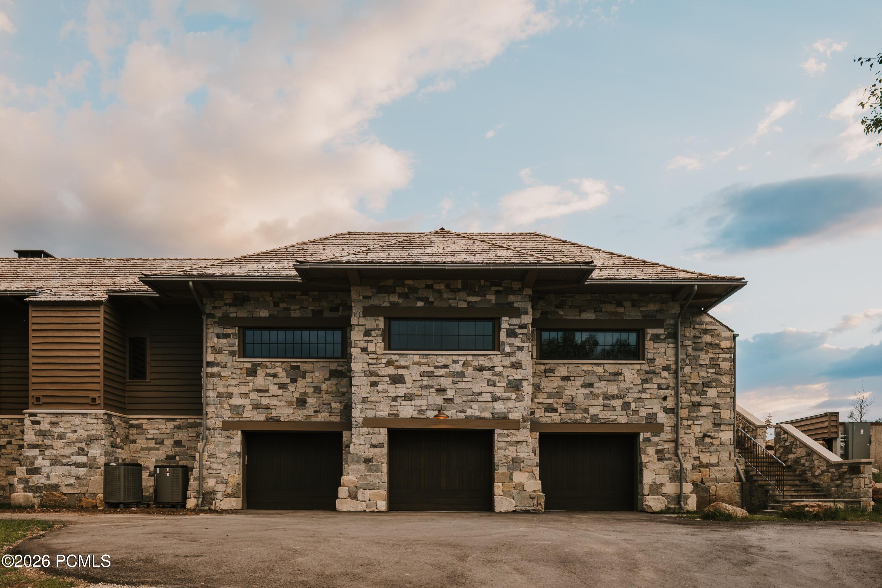 8313 E Forest Creek Road