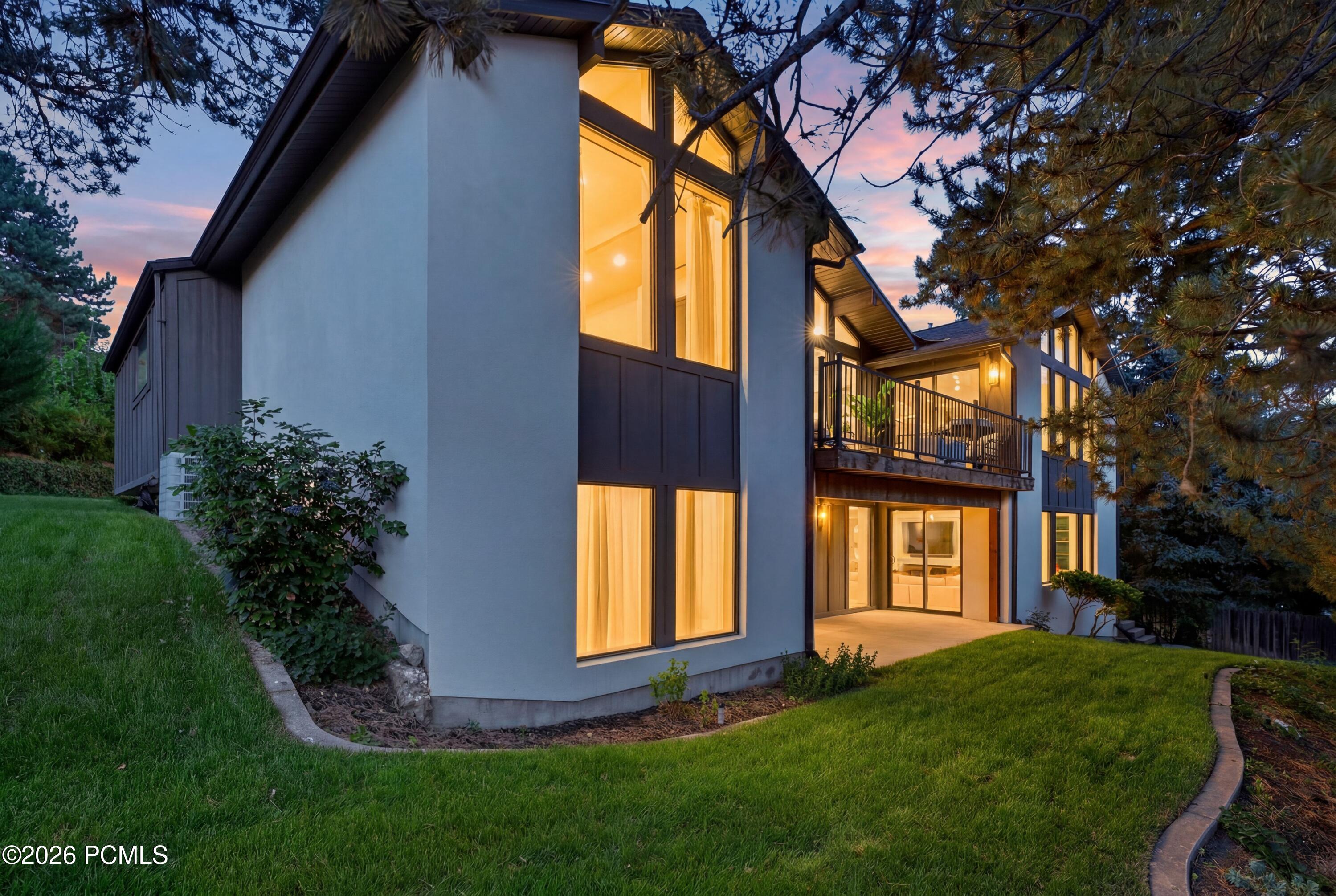 2651 E Hiawatha