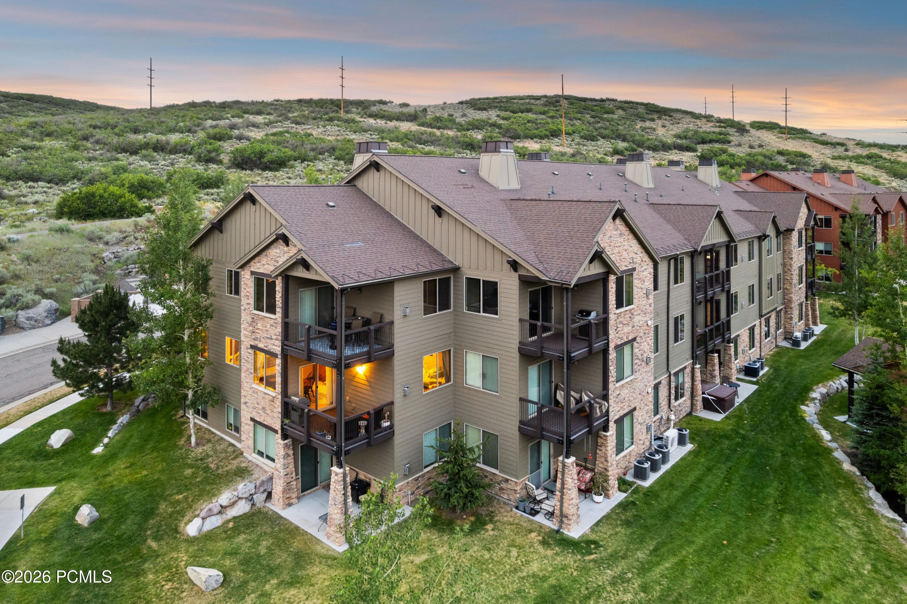 1291 W Black Rock Trail J