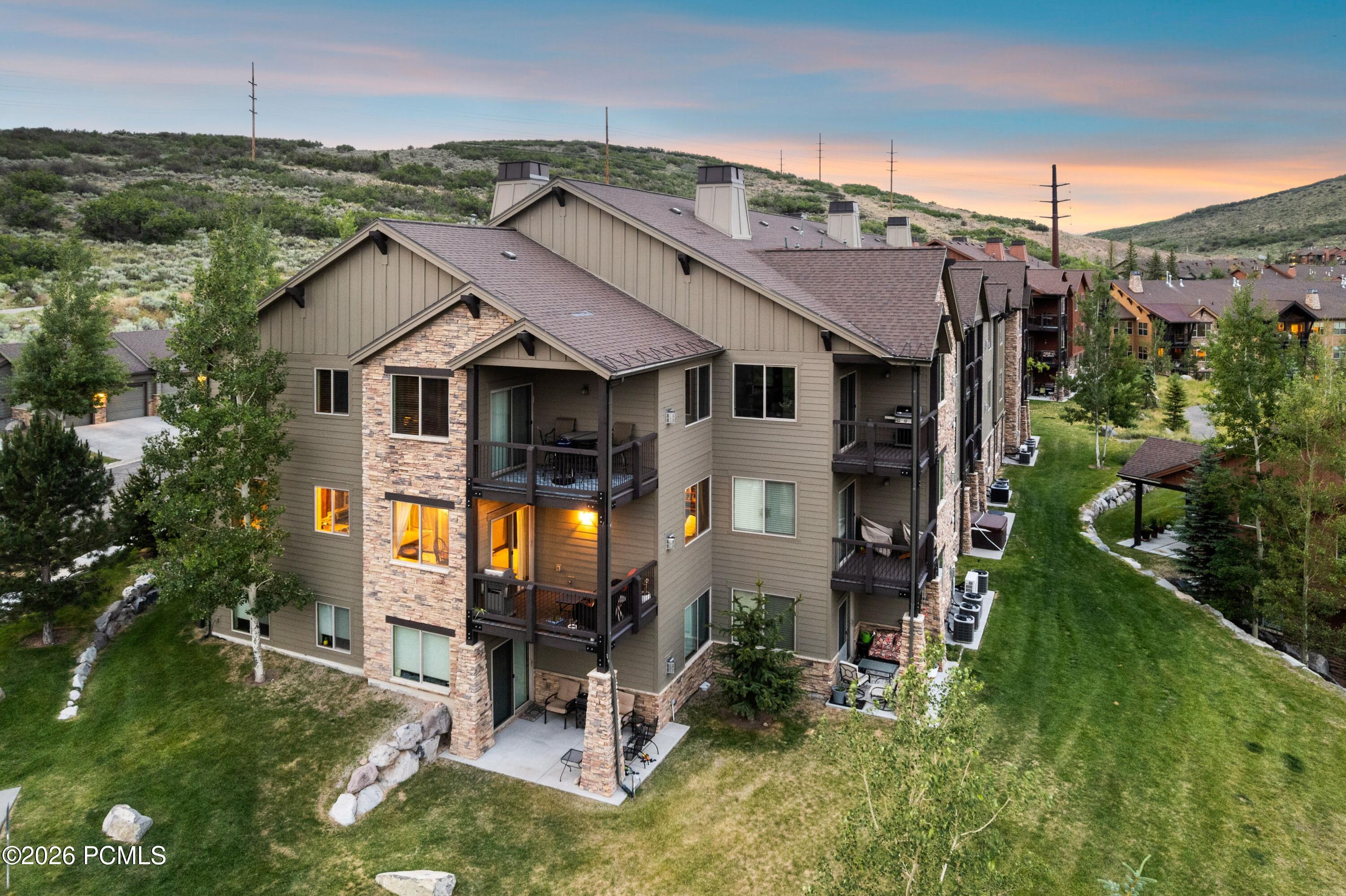 1291 W Black Rock Trail J