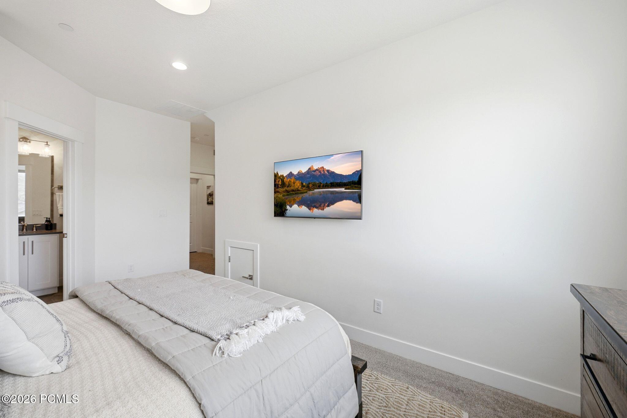 3355 Santa Fe Road