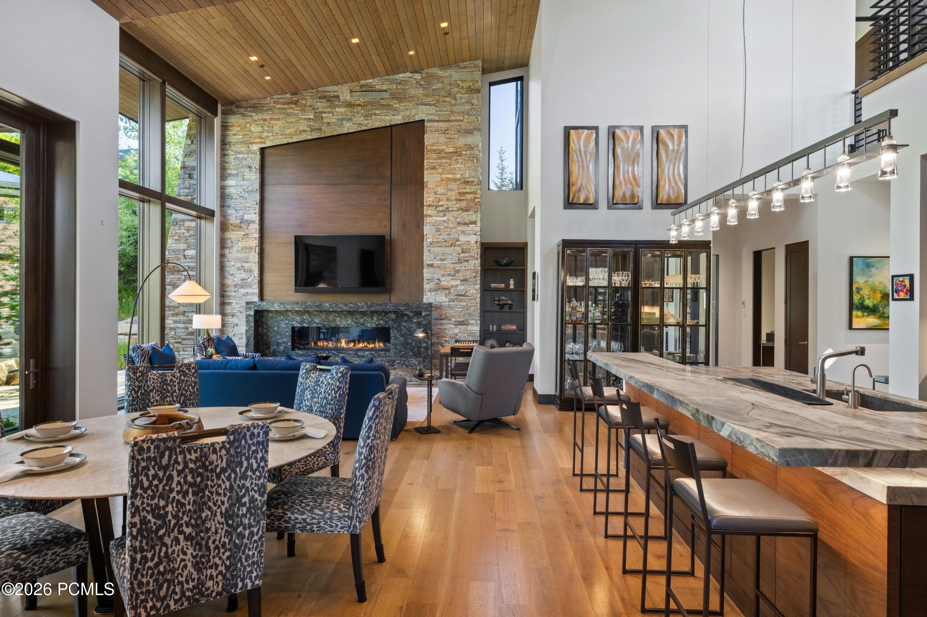 2237 Creek Crossing Loop
