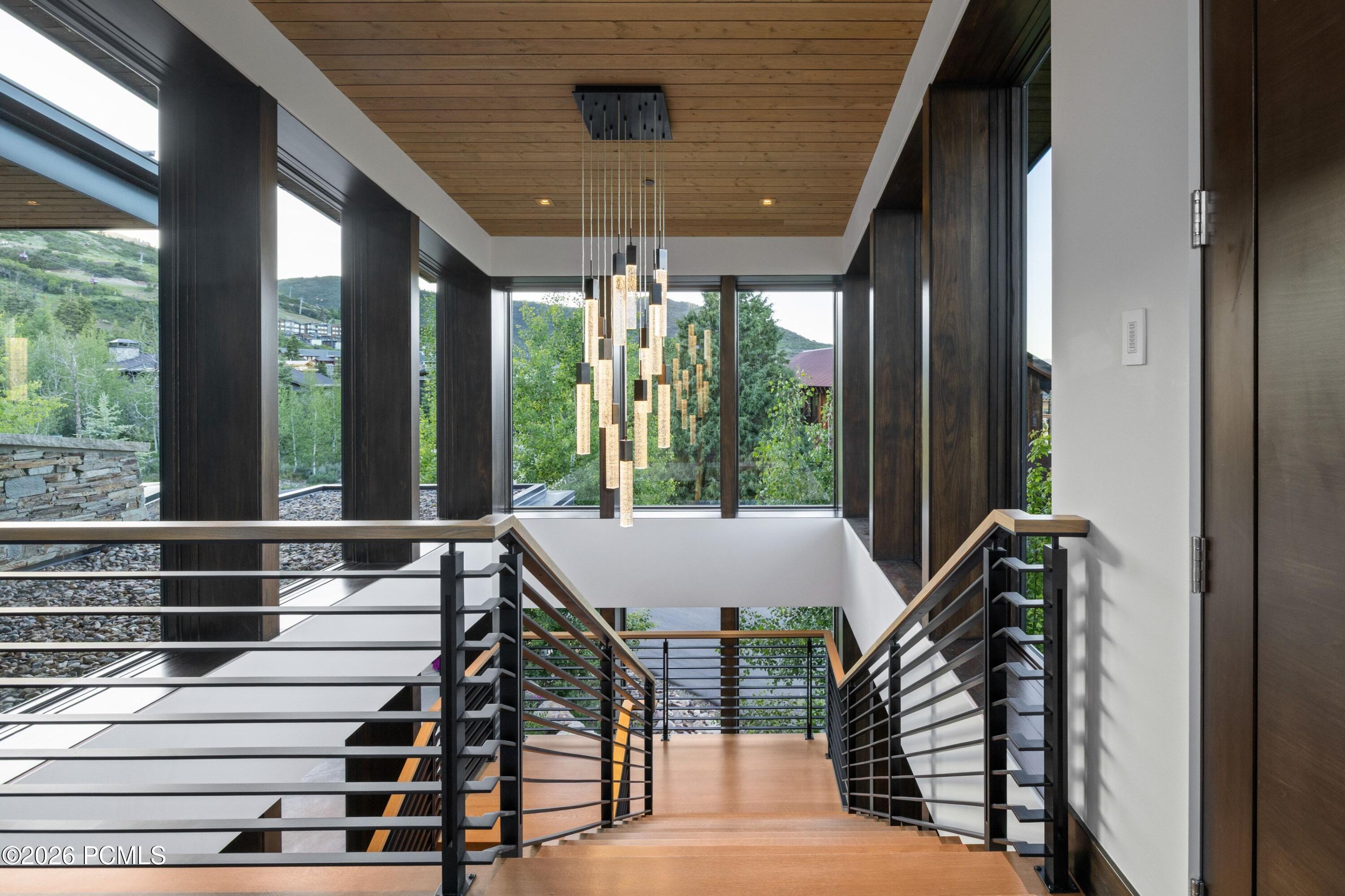 2237 Creek Crossing Loop