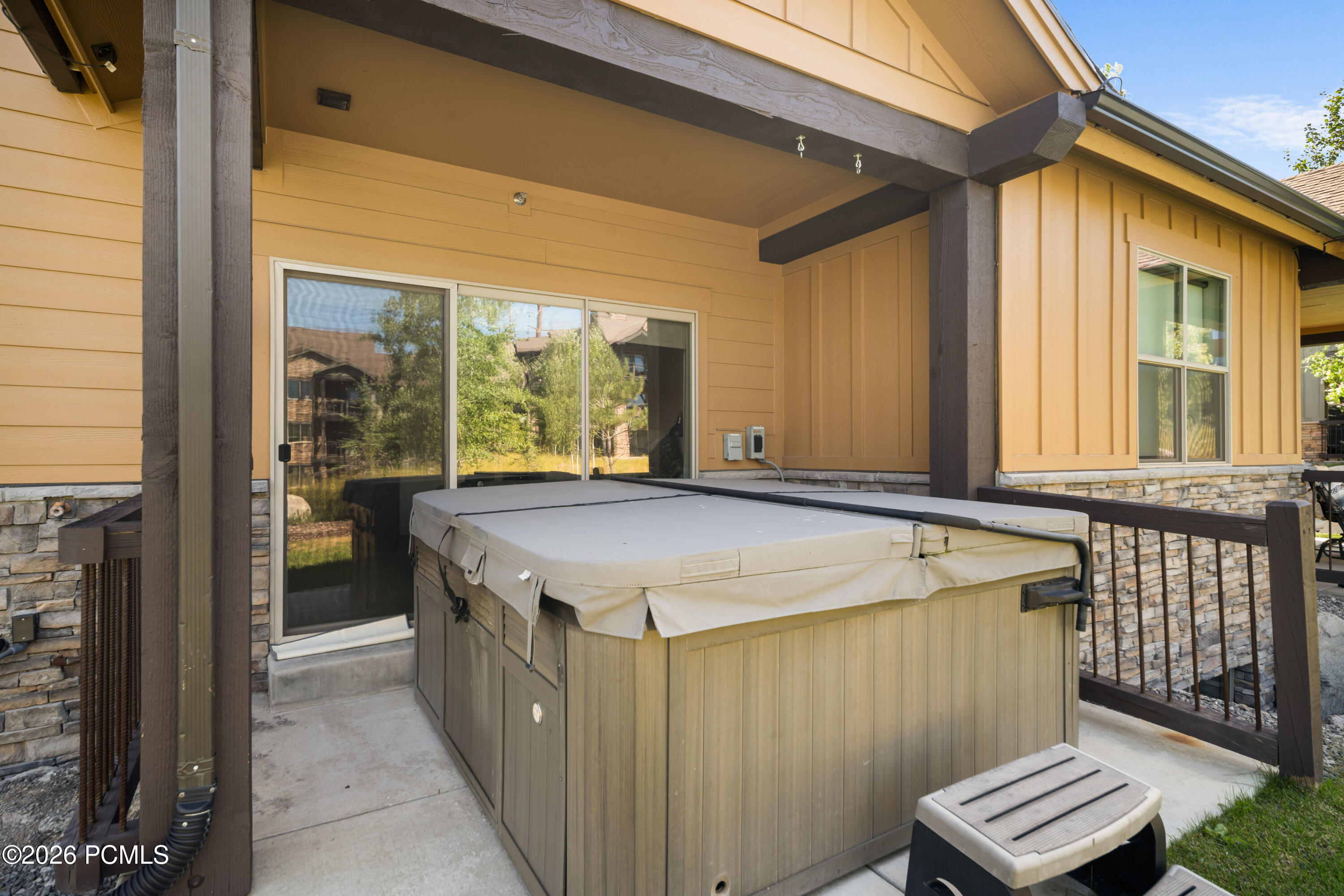 1220 W Wintercress Trail 32 B