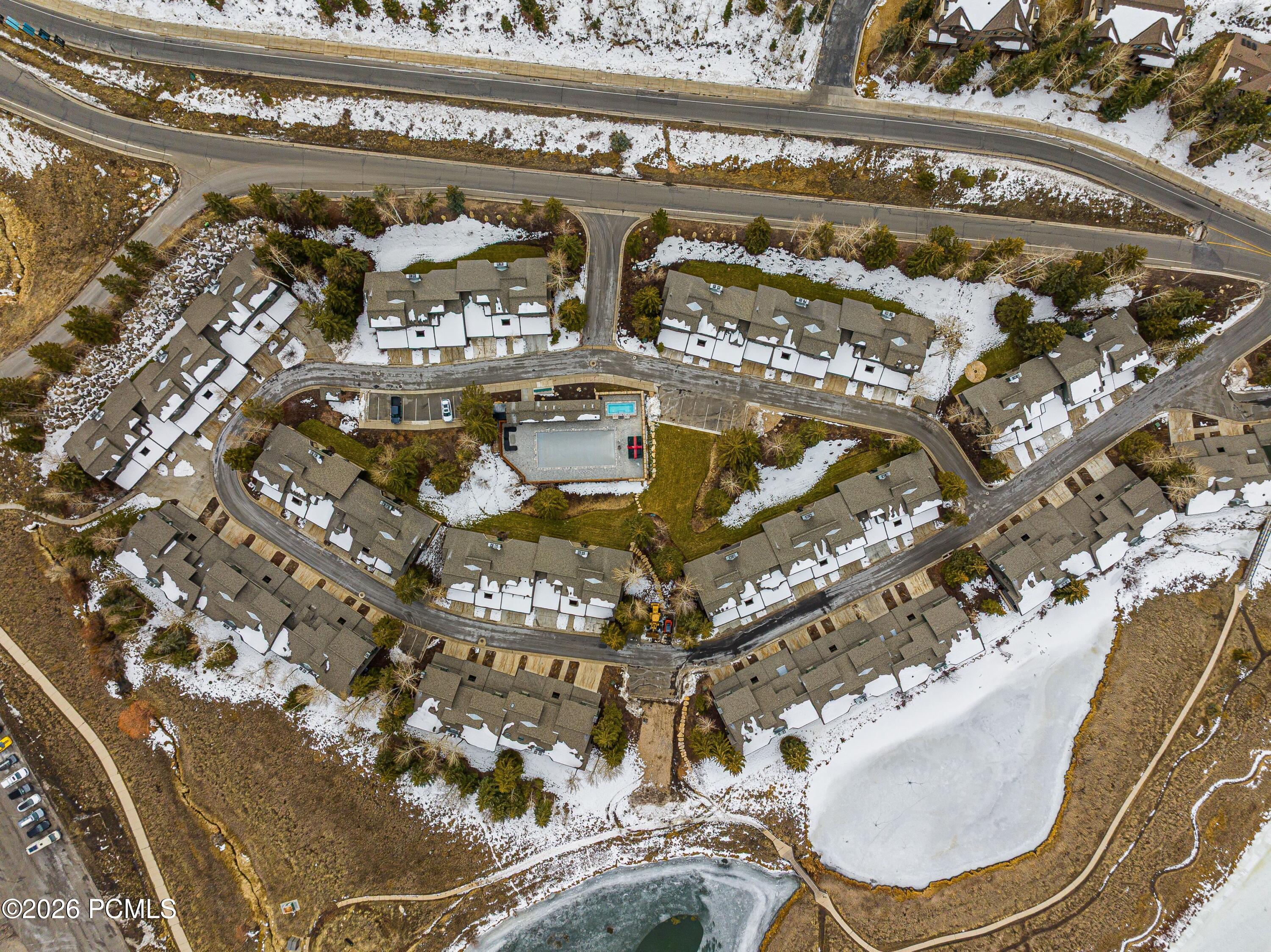 1525 Lakeside