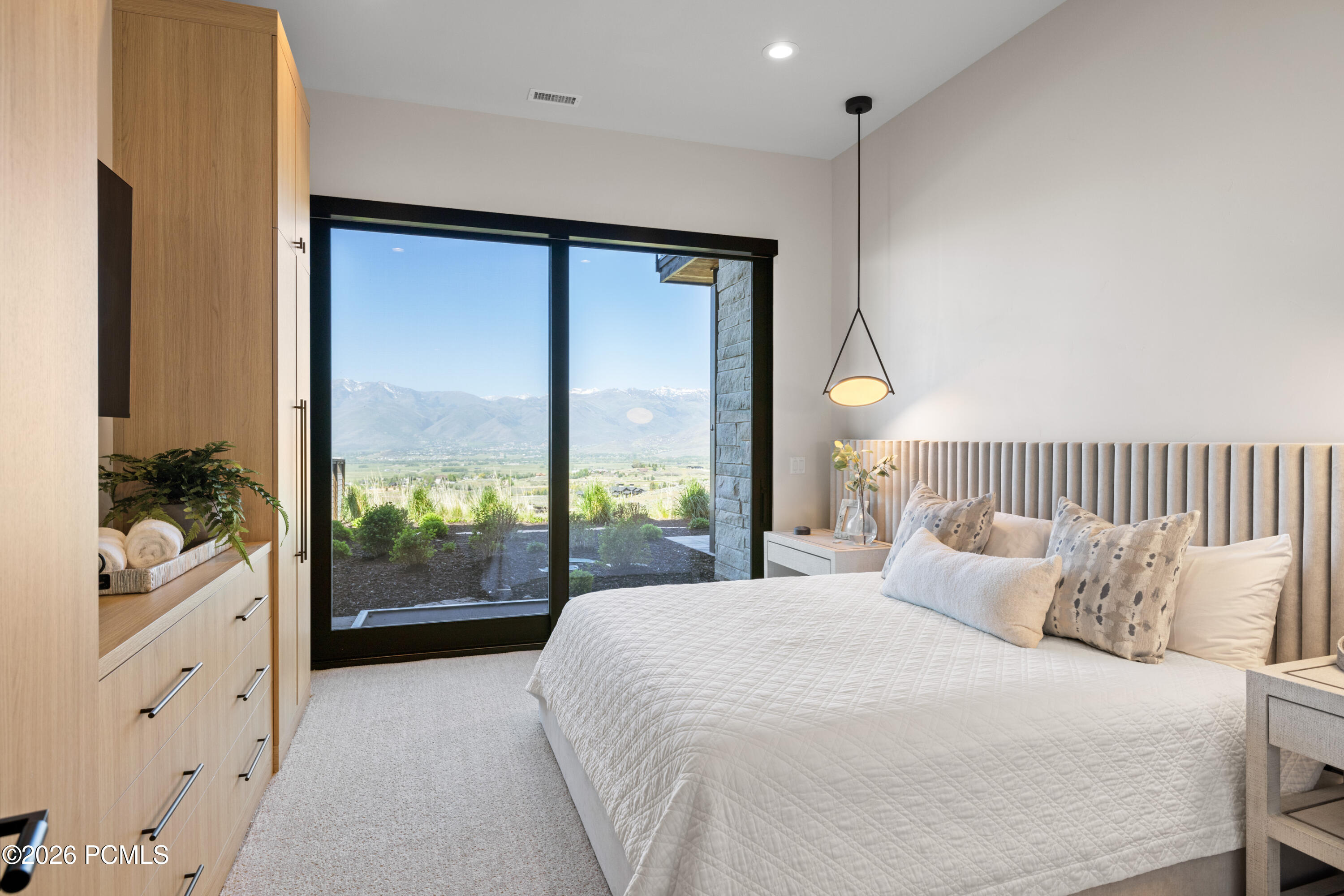 1489 Gold Mountain Circle