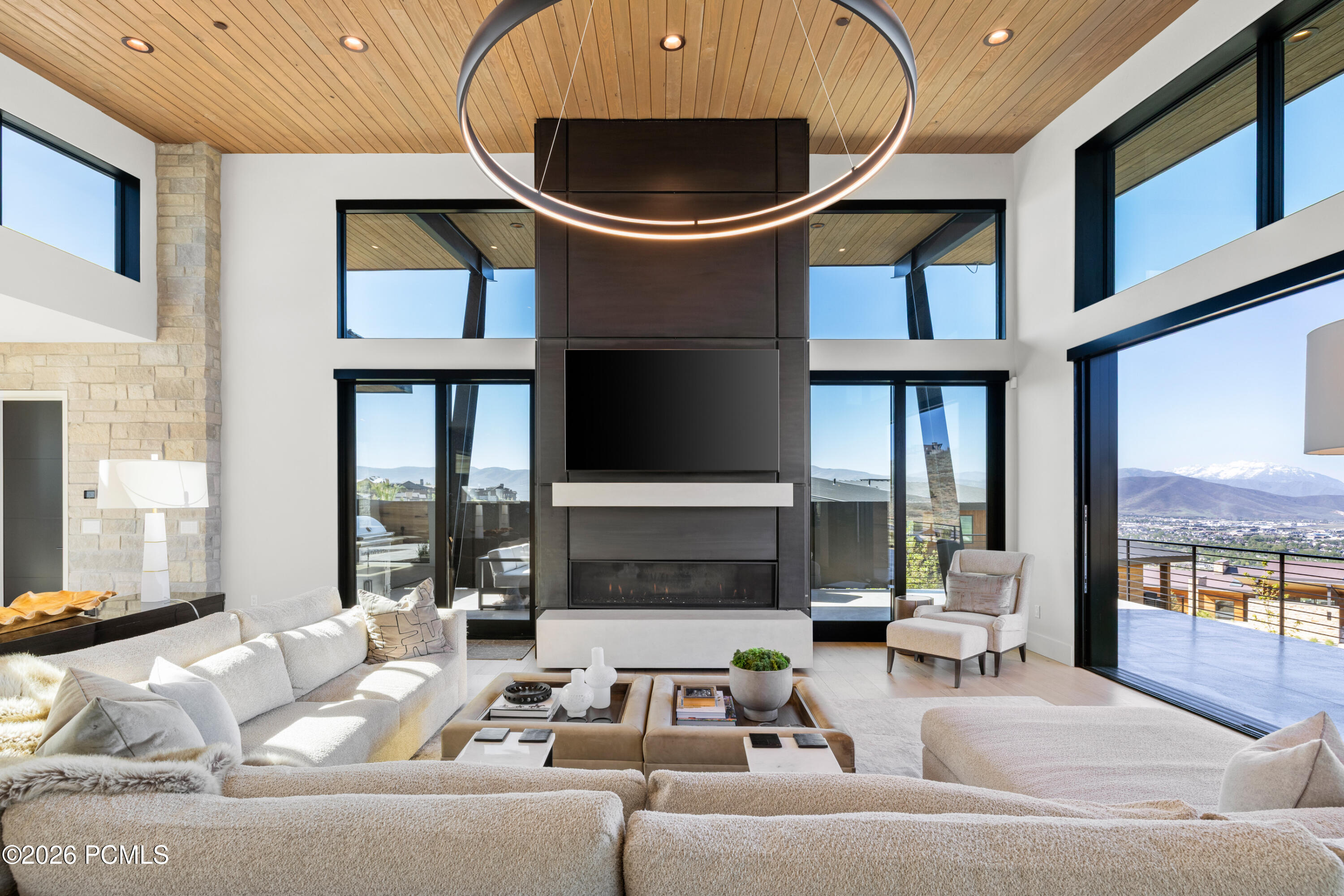 1489 Gold Mountain Circle