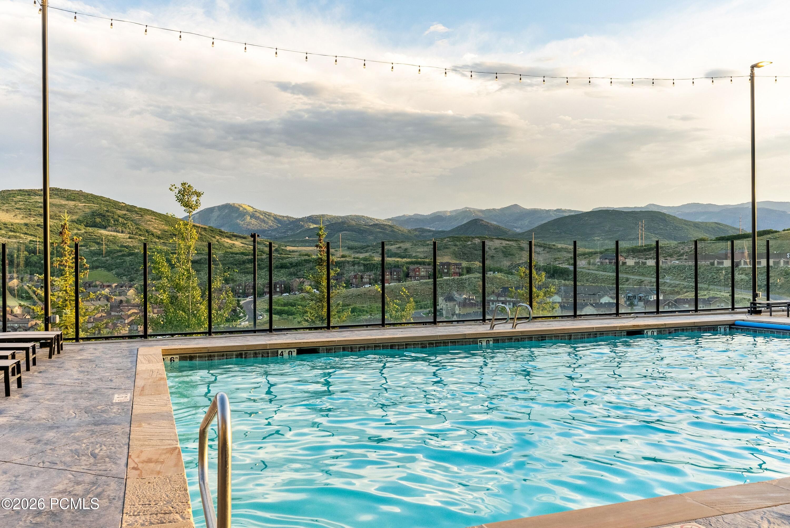 909 W Peace Tree Trail 513
