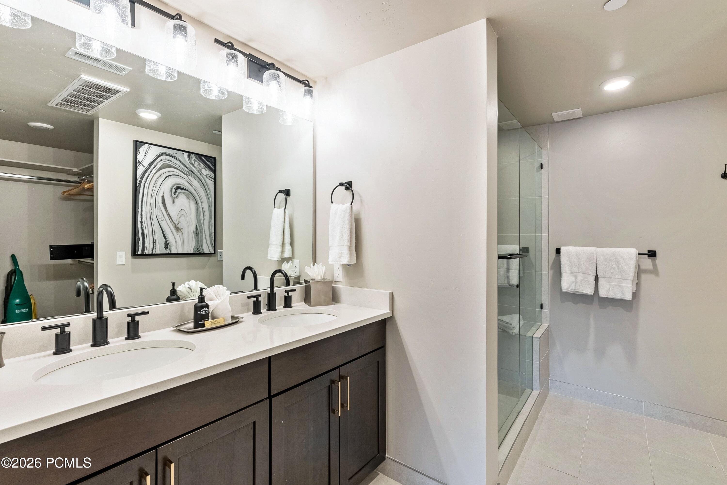 909 W Peace Tree Trail 513