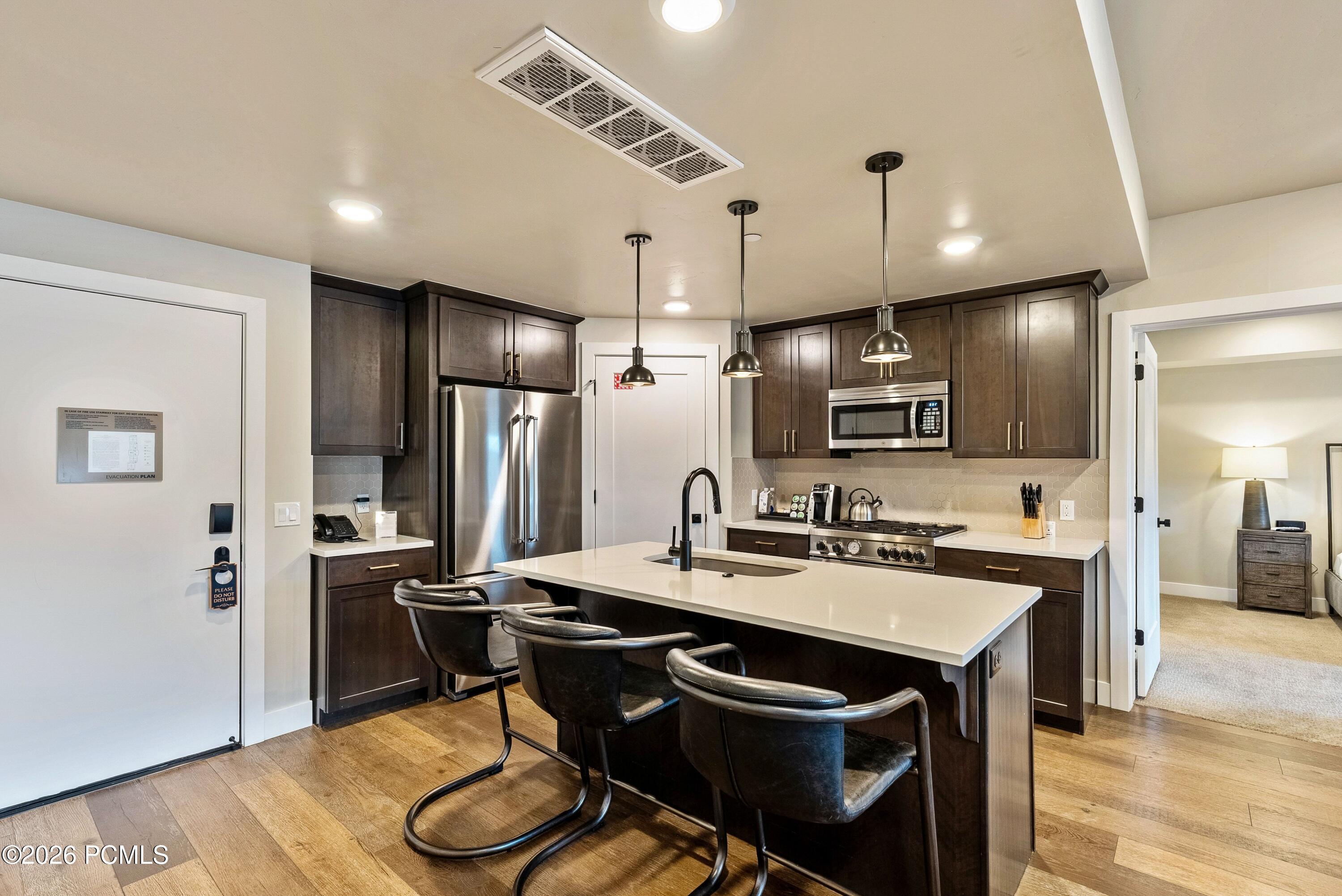 909 W Peace Tree Trail 513
