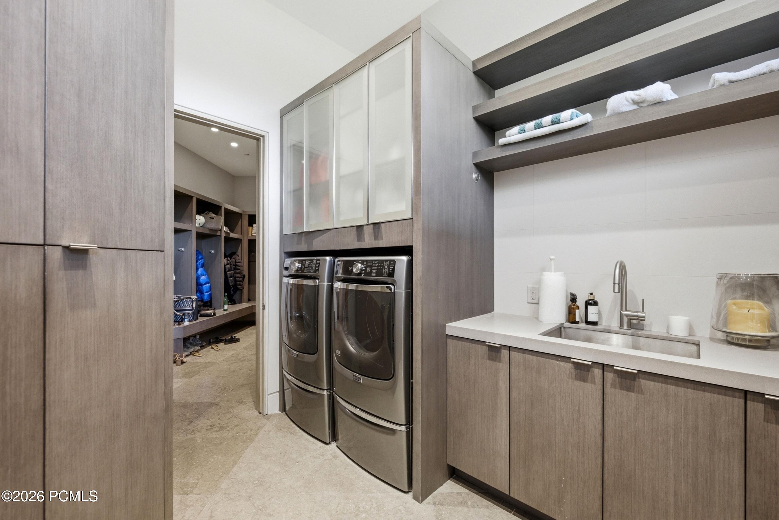 2383 Lake View Court