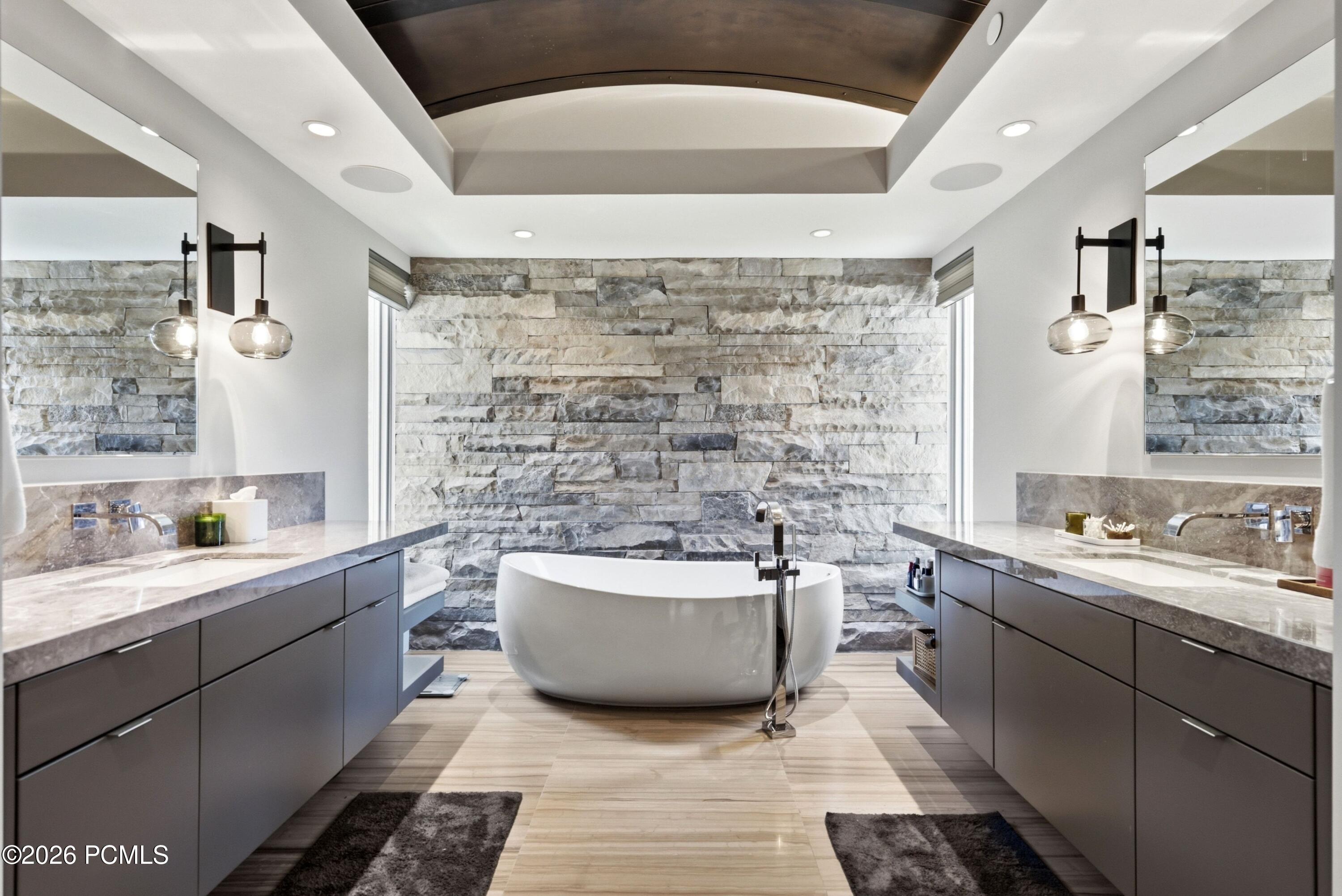2383 Lake View Court