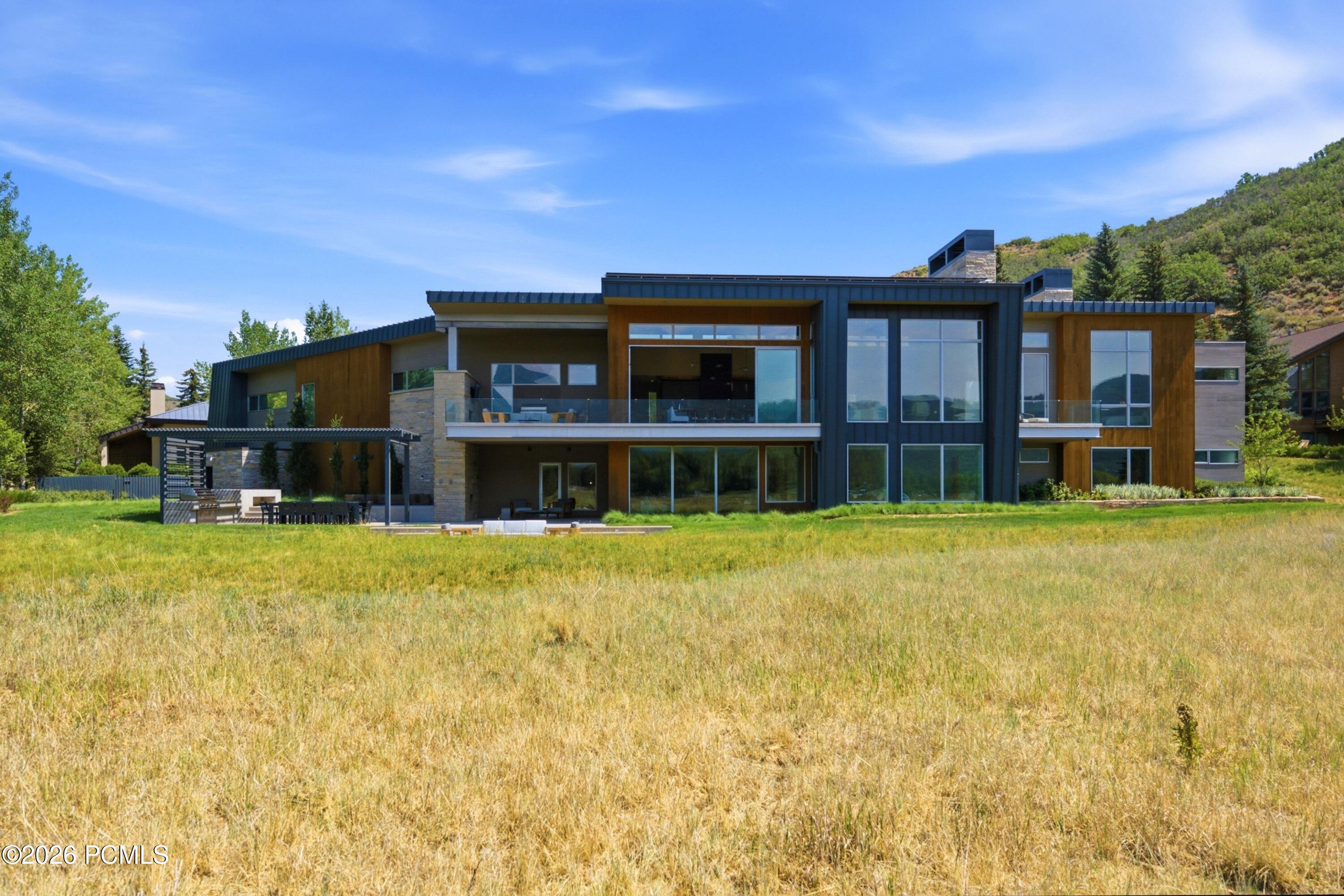 2383 Lake View Court