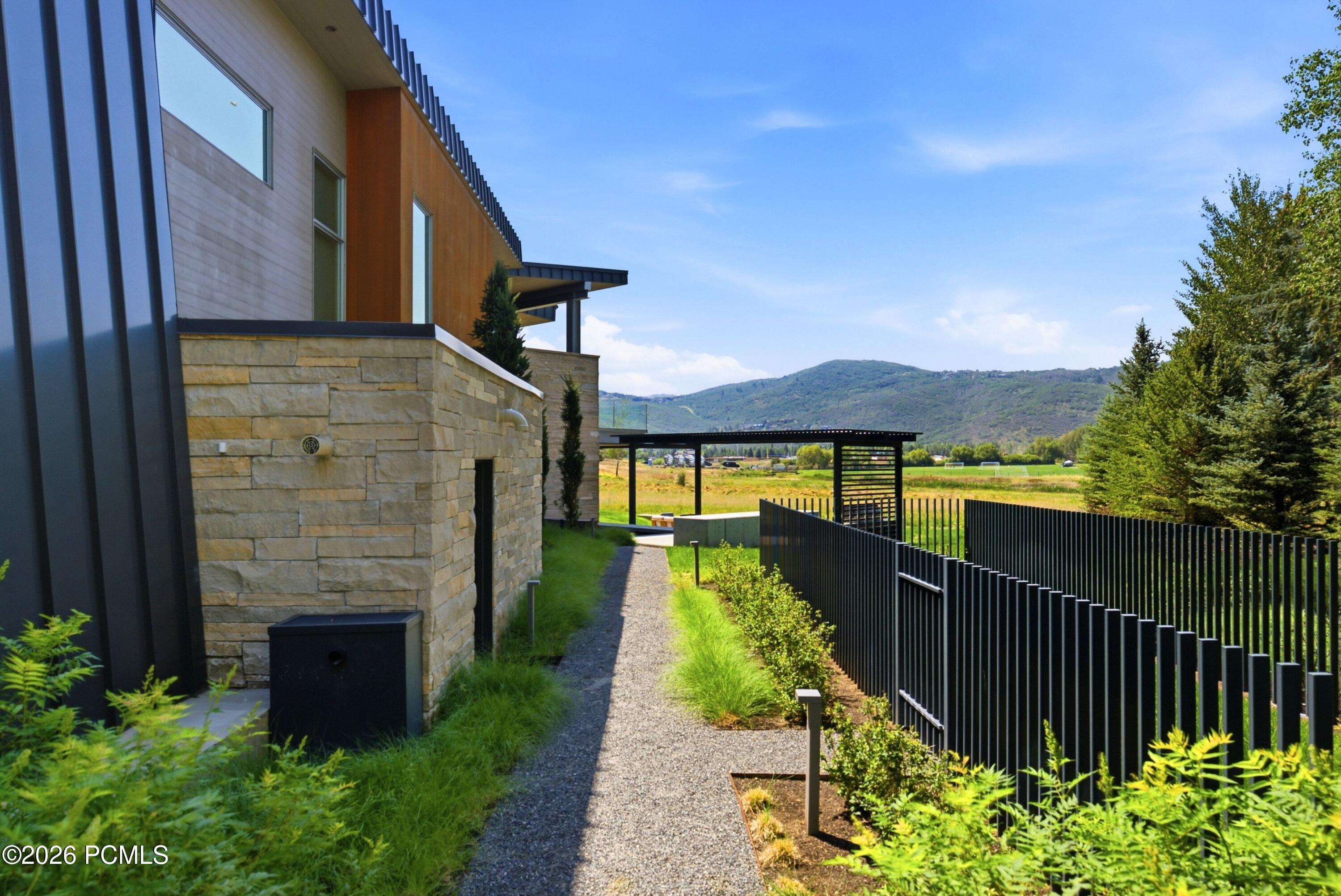 2383 Lake View Court