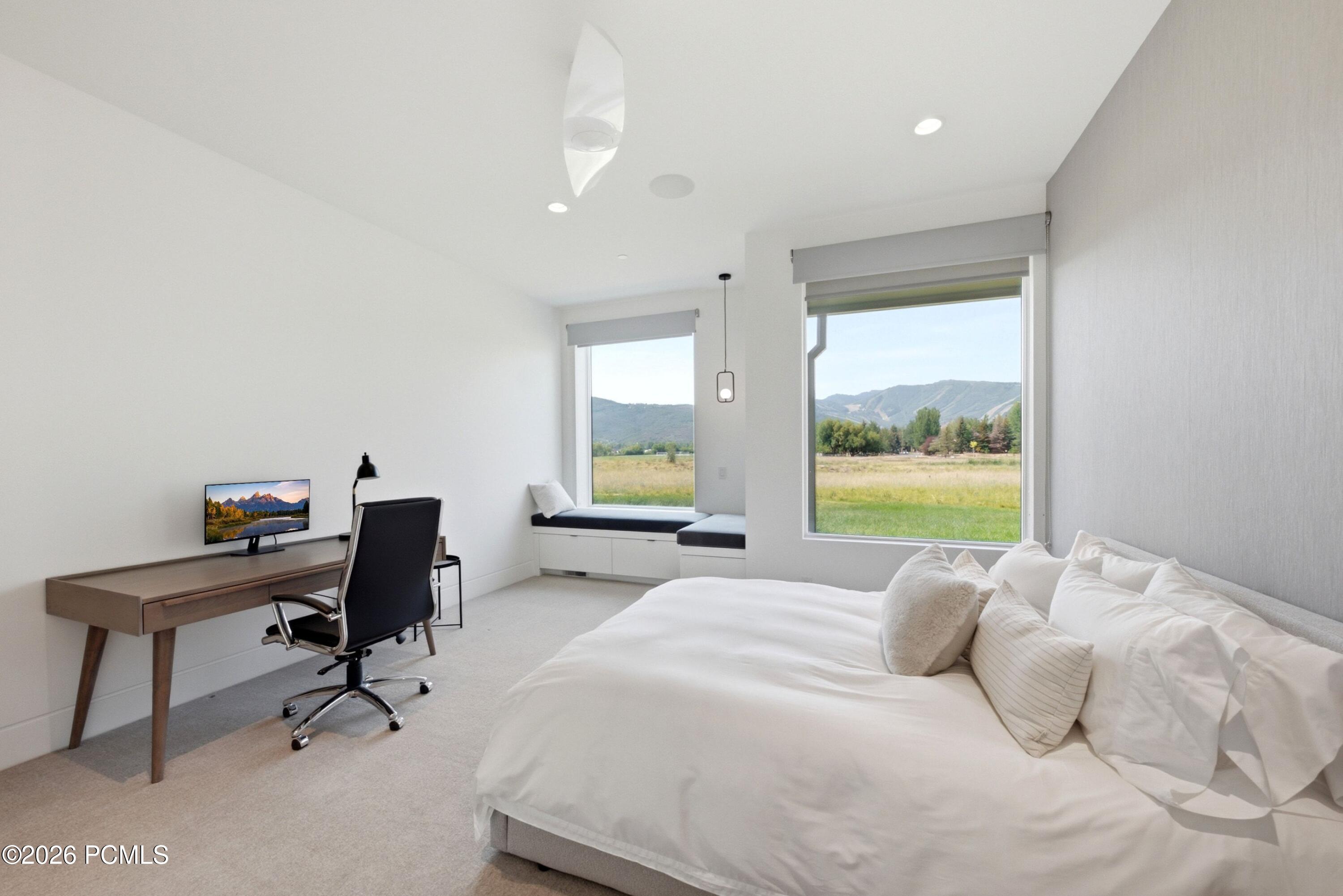 2383 Lake View Court
