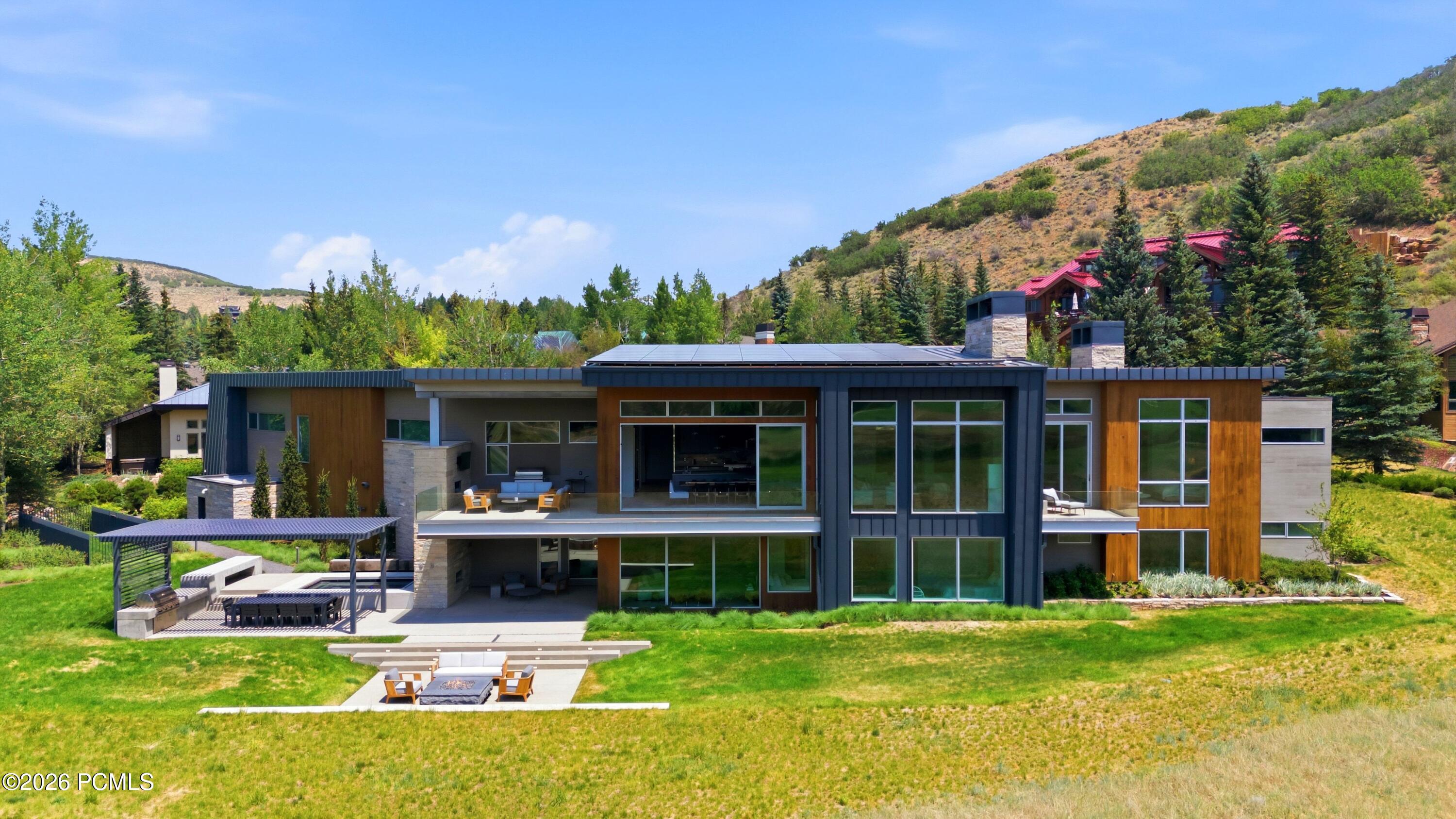 2383 Lake View Court