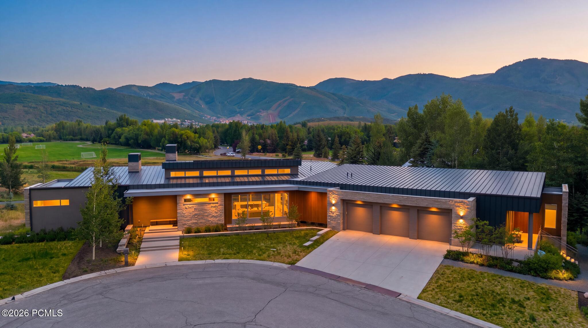 2383 Lake View Court