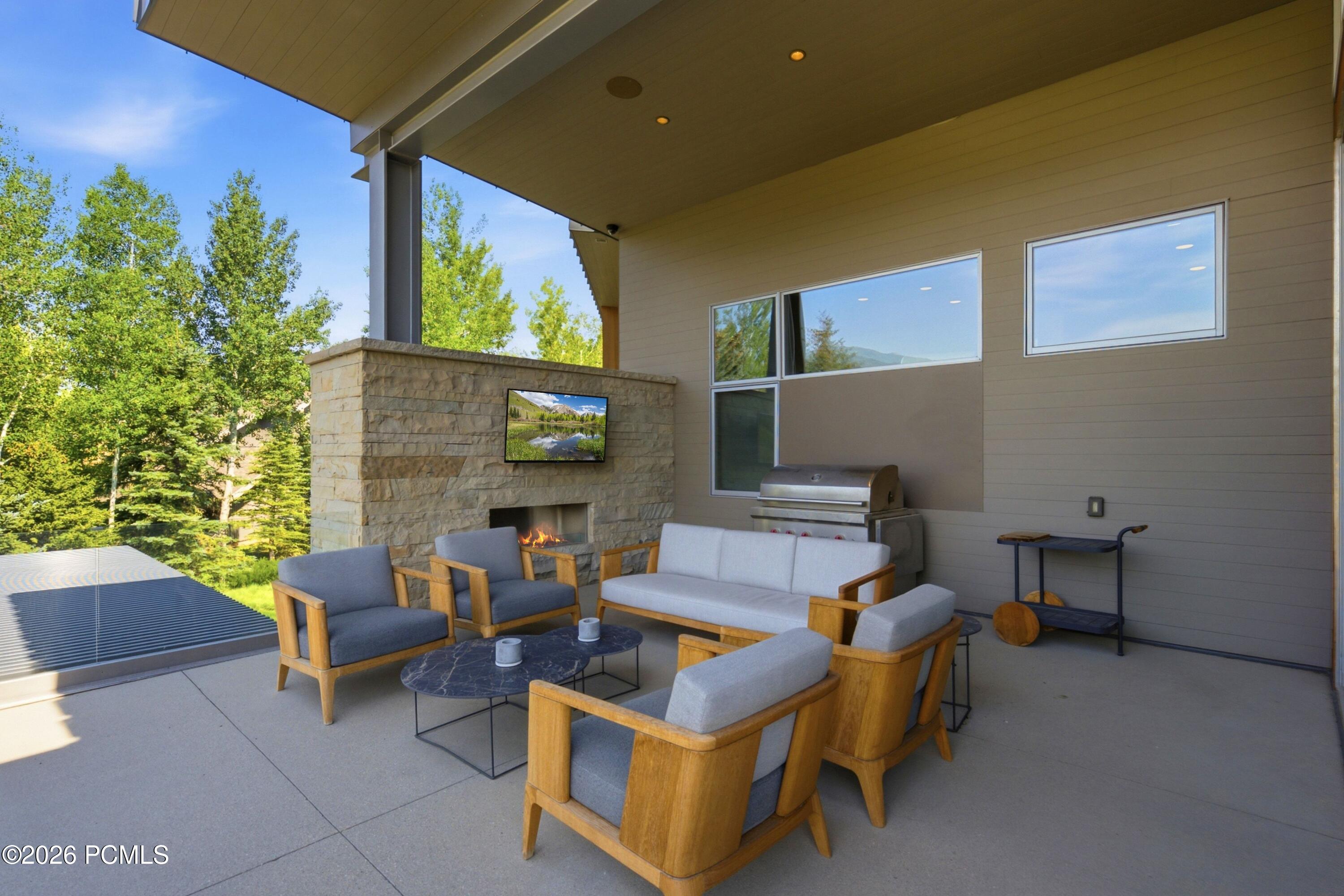 2383 Lake View Court