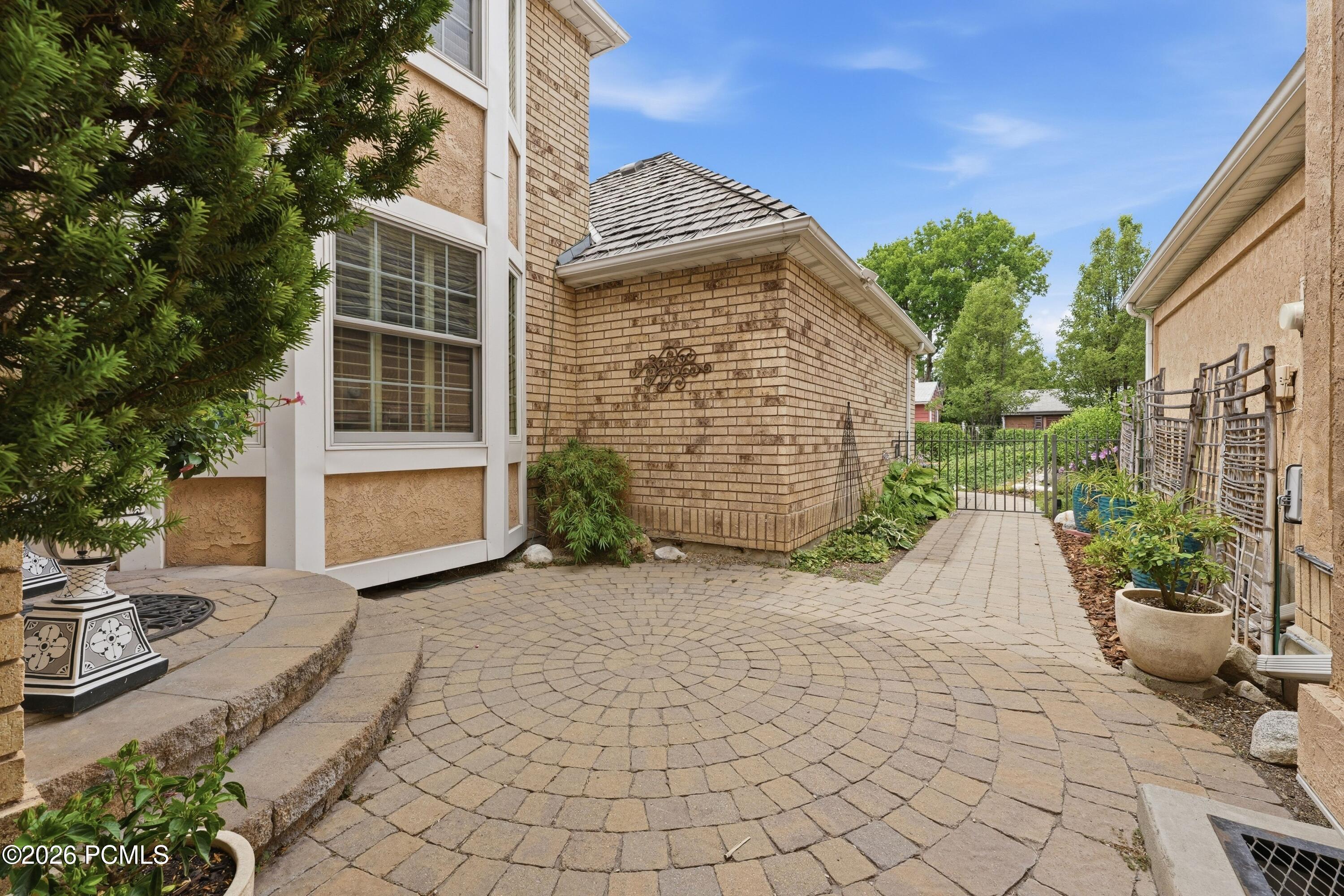 4521 S Countrylane Road