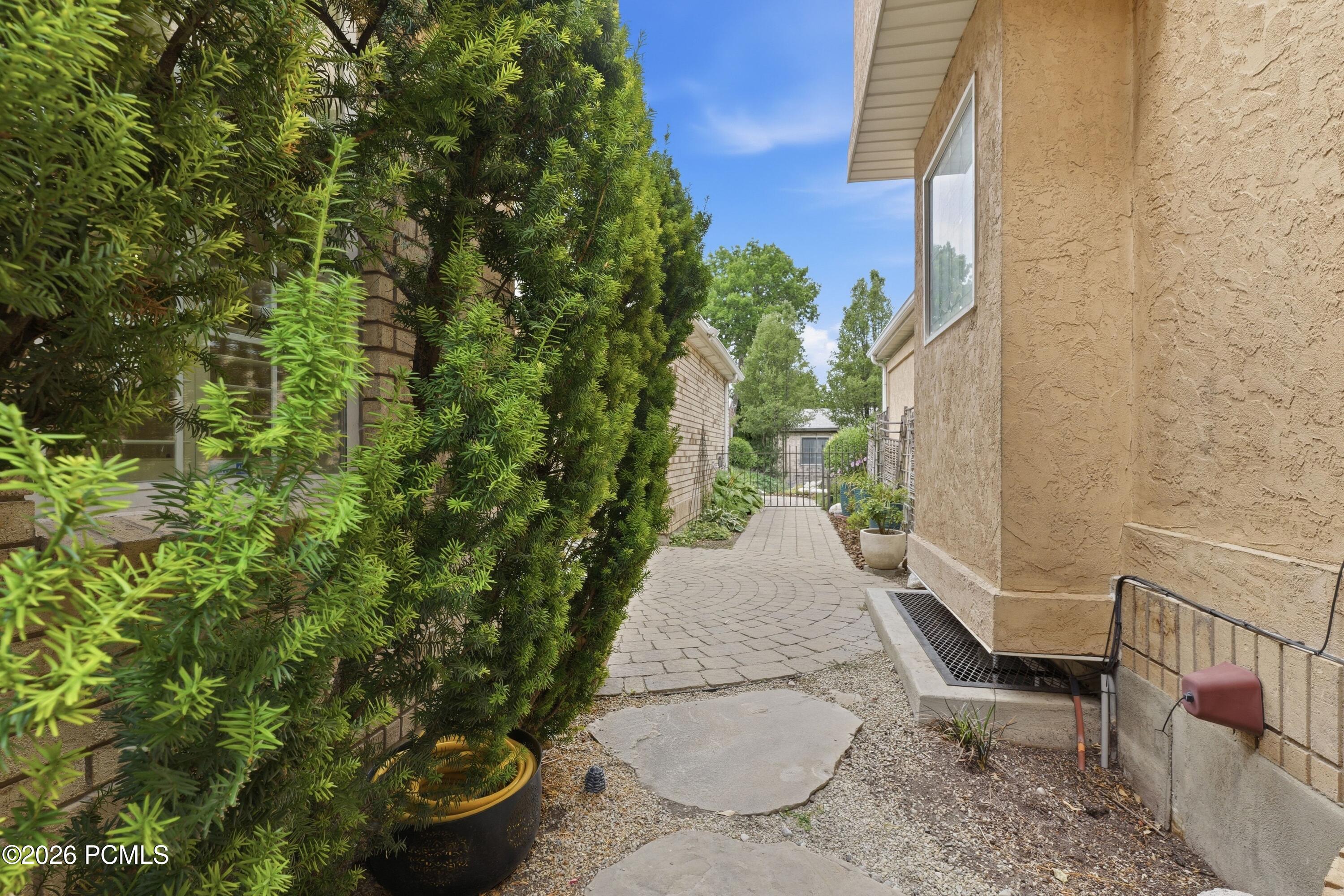 4521 S Countrylane Road