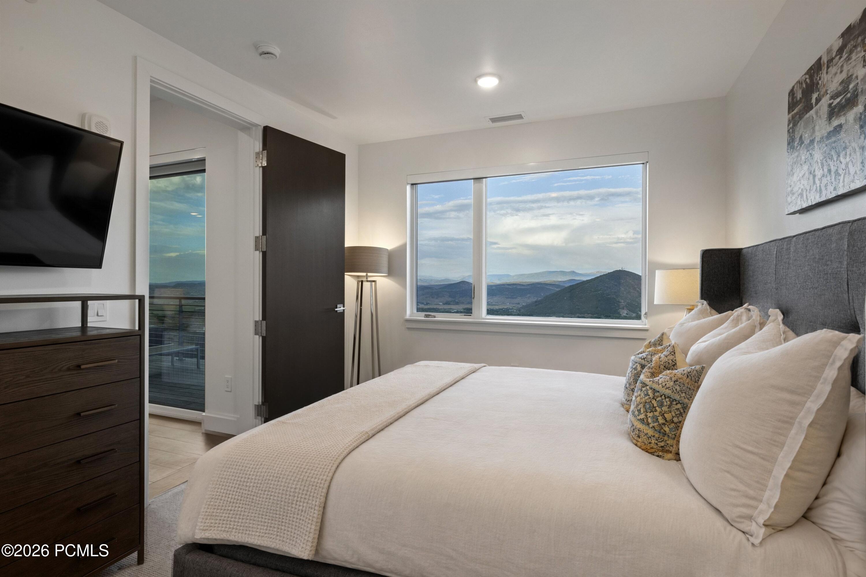 2752 W High Mountain Road 306