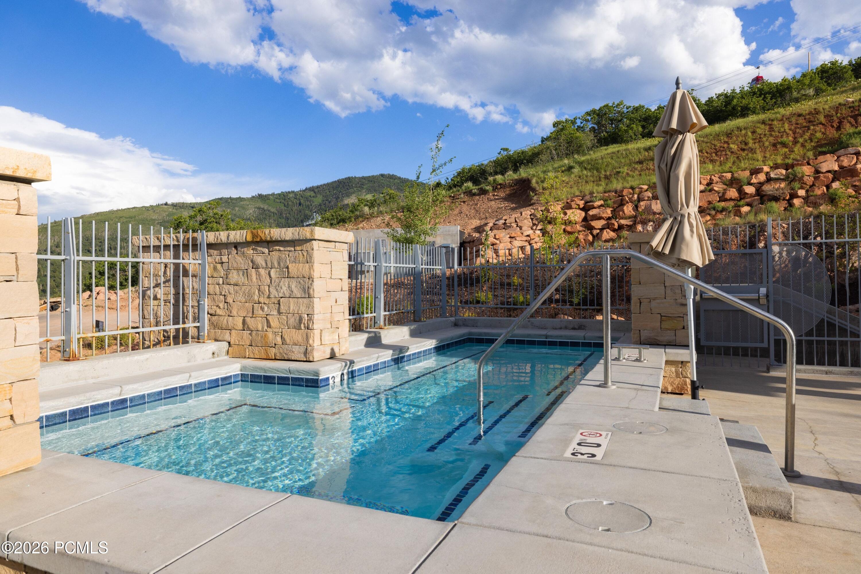 2752 W High Mountain Road 306