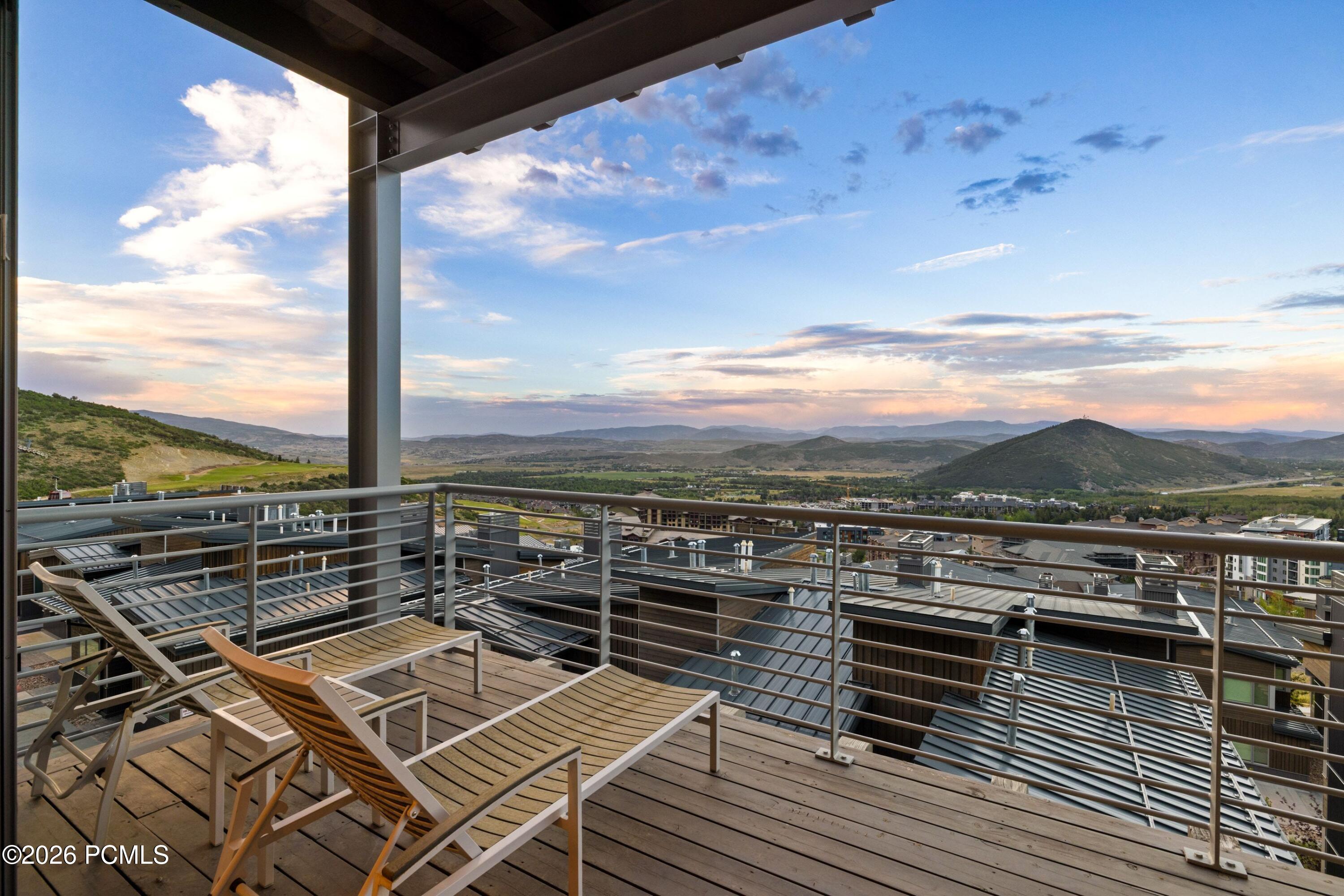 2752 W High Mountain Road 306