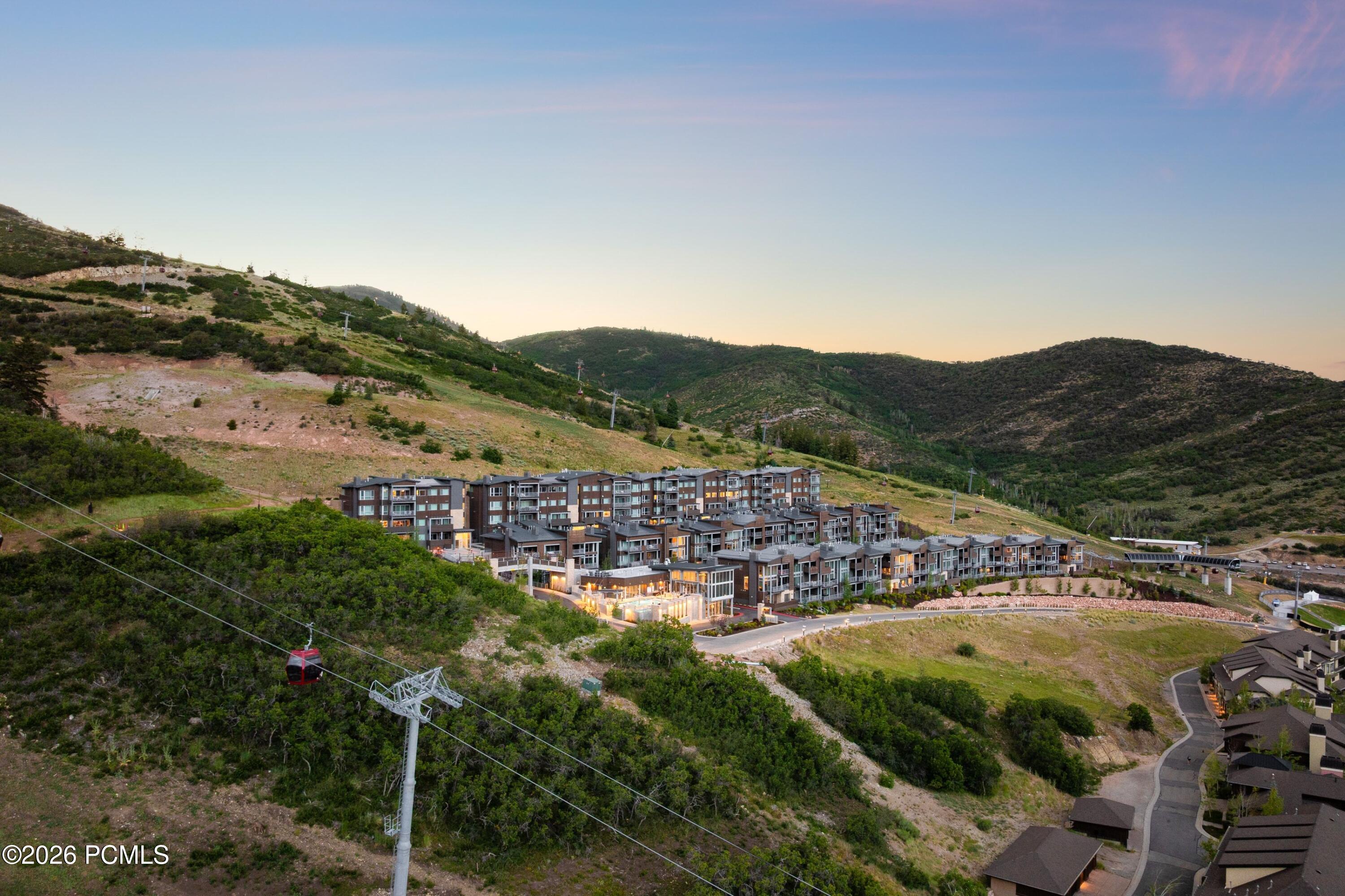 2752 W High Mountain Road 306