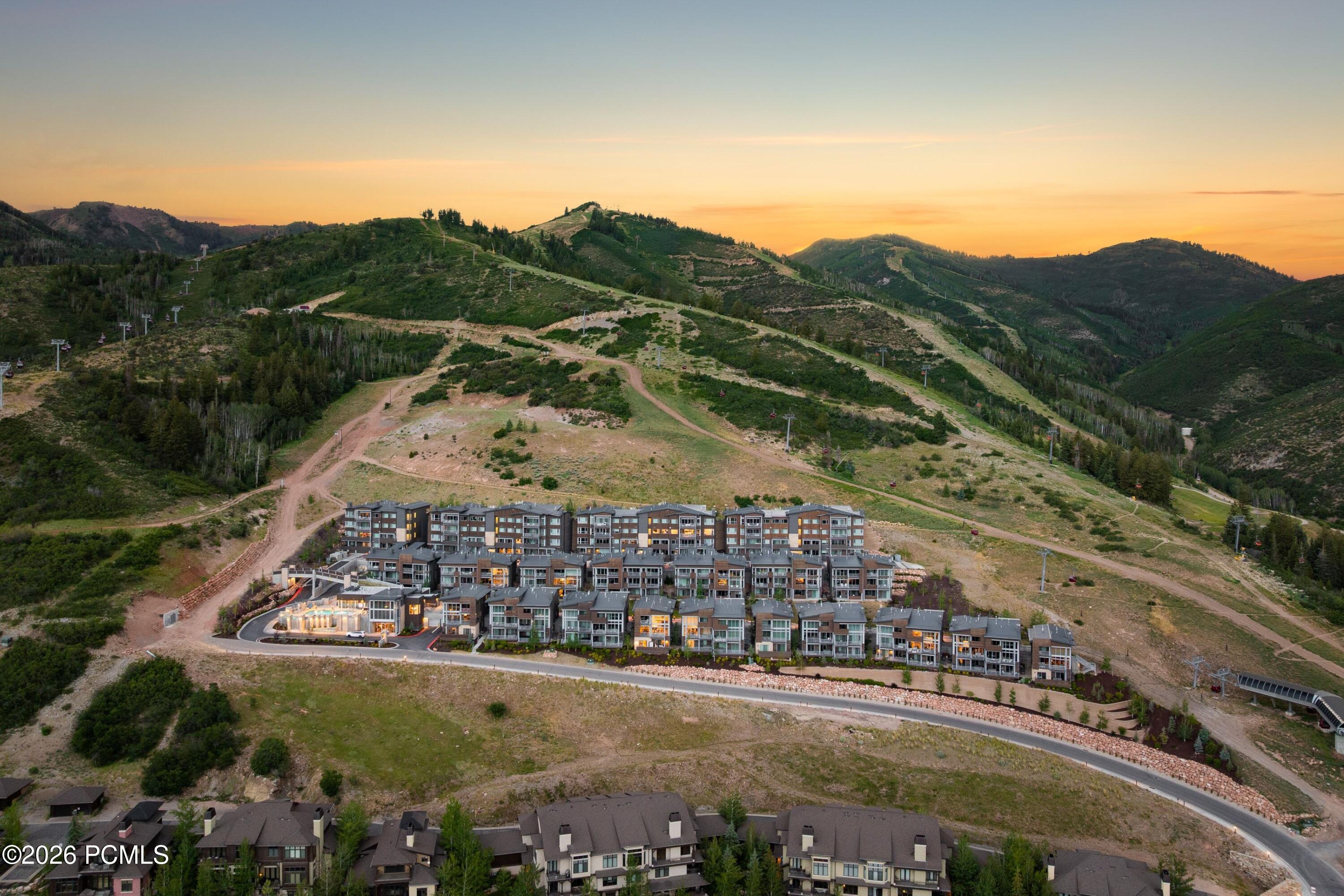 2752 W High Mountain Road 306